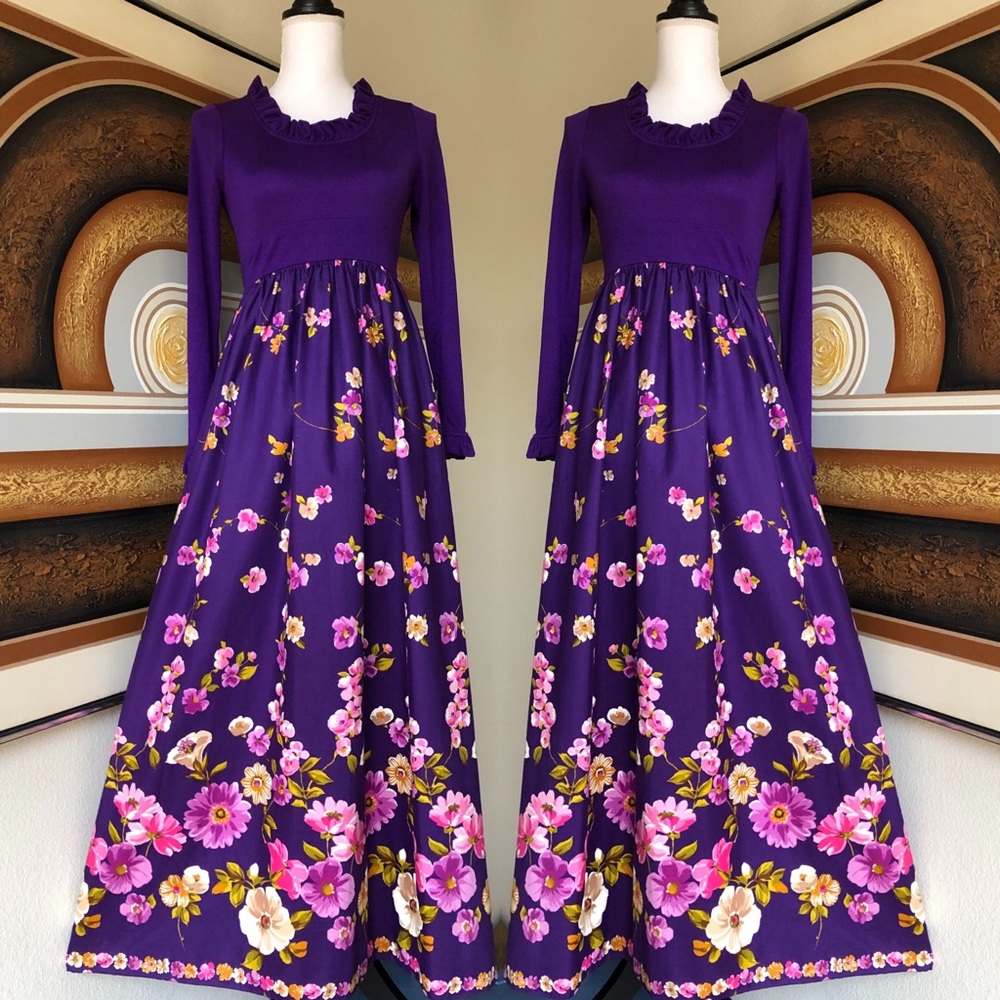 Sweet ‘60s/‘70s Purple Floral Maxi Dress